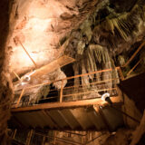 Visite insolite : grotte et oenologie